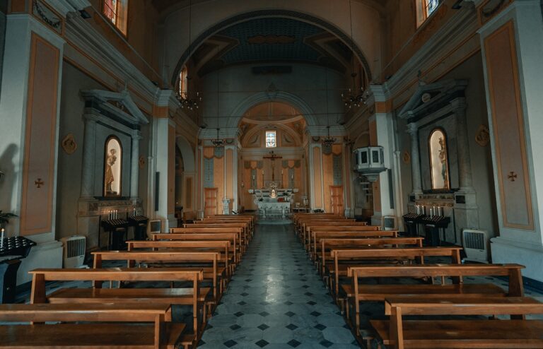 Assurance and God’s Un-Crossed Fingers